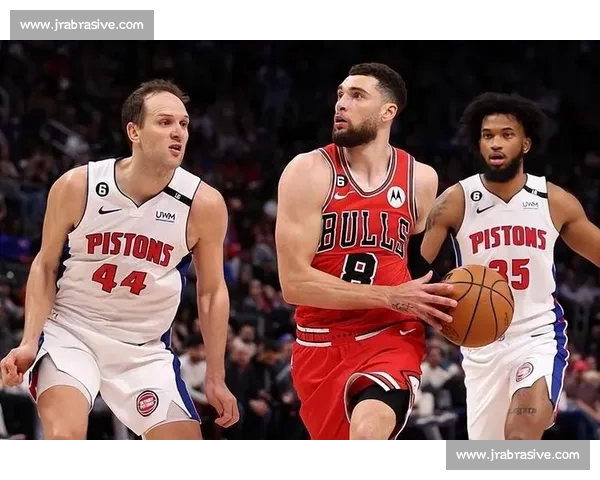 最新篮球赛事全程直播平台官方入口，尽享精彩赛事与实时数据分析