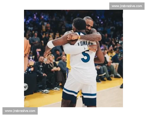 从数据看NBA主客场表现差异对胜负走势的深层影响与球队策略关联研究 从数据看NBA主客场表现差异对胜负走势的深层影响与球队策略关联研究