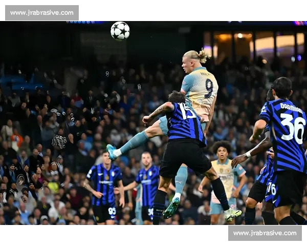 欧冠比分直播实时更新聚焦豪门对决赛况解析与数据追踪权威报道 欧冠比分直播实时更新聚焦豪门对决赛况解析与数据追踪权威报道