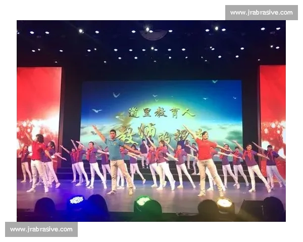 绿茵争锋之夜两队鏖战点燃全城激情梦想与荣耀征程再启新篇章传奇对决