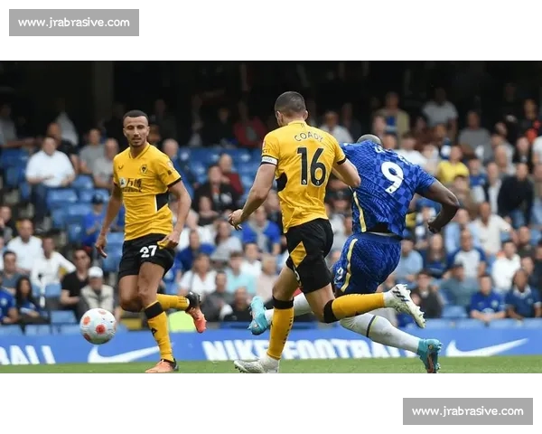 精彩足球赛事全程直播 为您呈现全球赛场激烈对决与实时比分分析